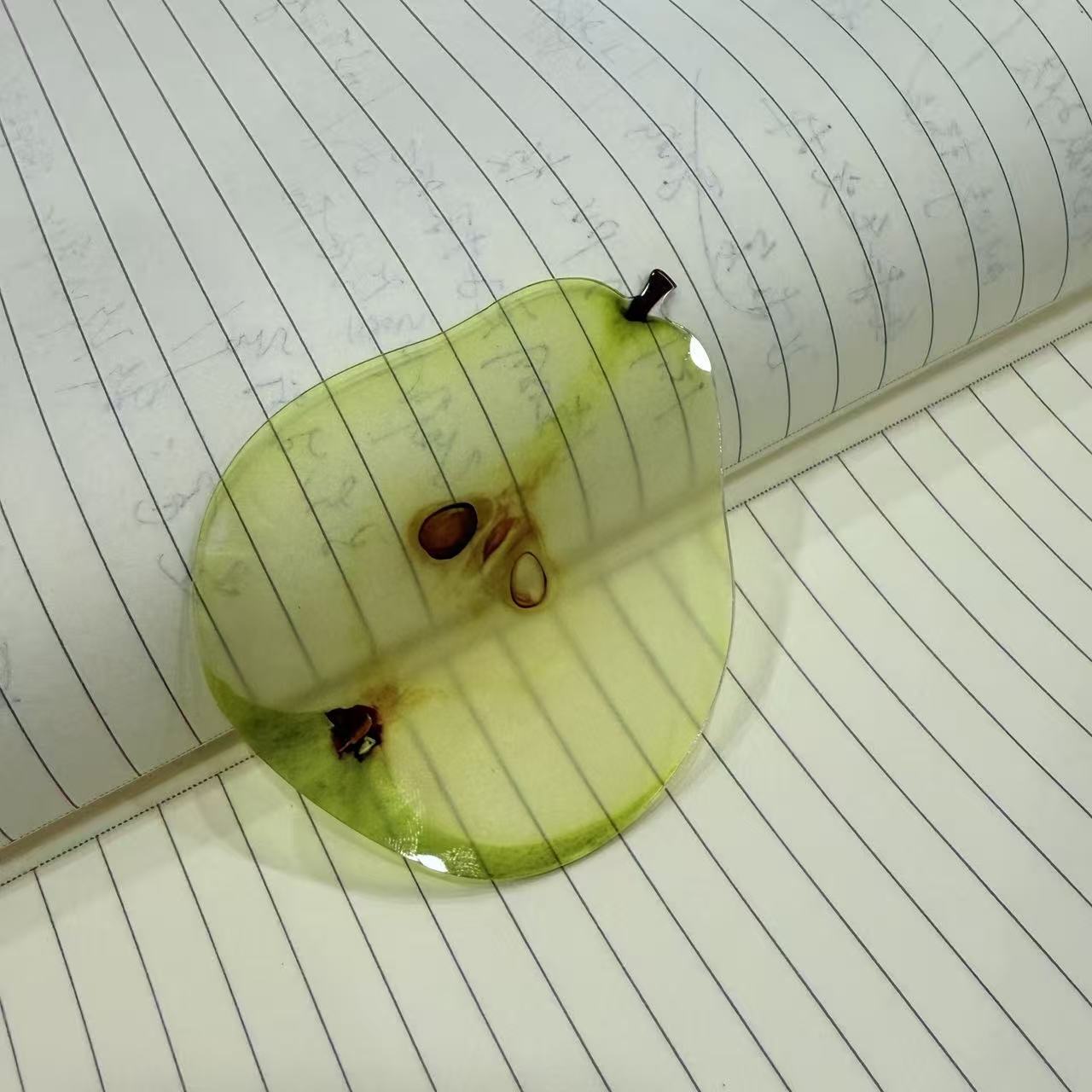 

1PC Apple Fig Fruit Styling Acrylic Bookmark - Translucent Page Marker, Cute Book Accessories