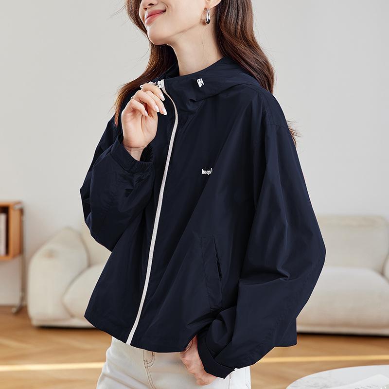 Red Hooded Jacket for Women In Spring and Autumn Latest Tops for Outdoor Activity Everyday Small Jacket