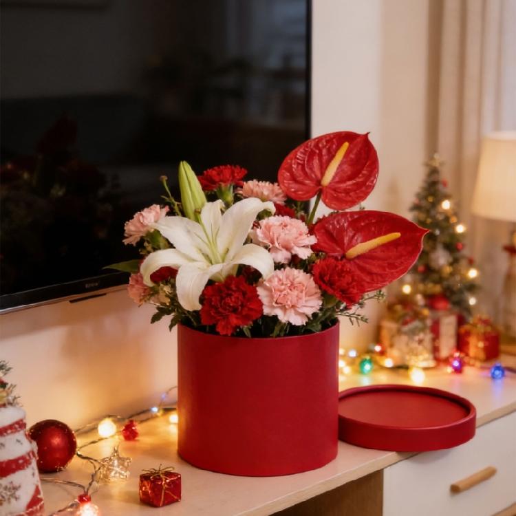 Gift Packaging Paper Box Small Flower Arrangement Bucket Round Cardboard Gift Box for Birthday Party Valentines Day