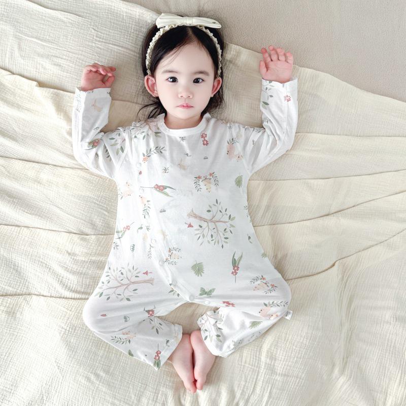 Newborn Pure Cotton Long Sleeve Bodysuit with Belly Protection - Seamless, Breathable Pajamas for Spring/Summer