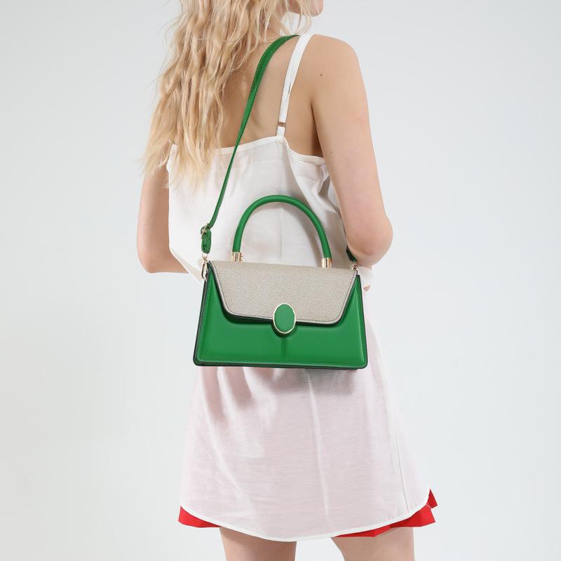 Personality Trend, Fashion and Beauty, Portable Commuter Women's Bag 2025 New Shoulder Messenger Bag, Simple Foreign Style Small Square Bag