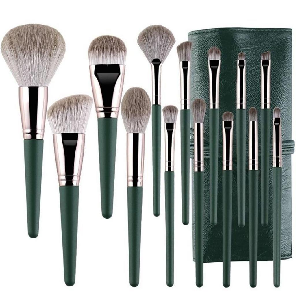 14-Piece Green Cloud Makeup Brush Set – Ultra-Soft Face Brushes for Powder, Blush & Contouring – Professional Beauty Tools Kit