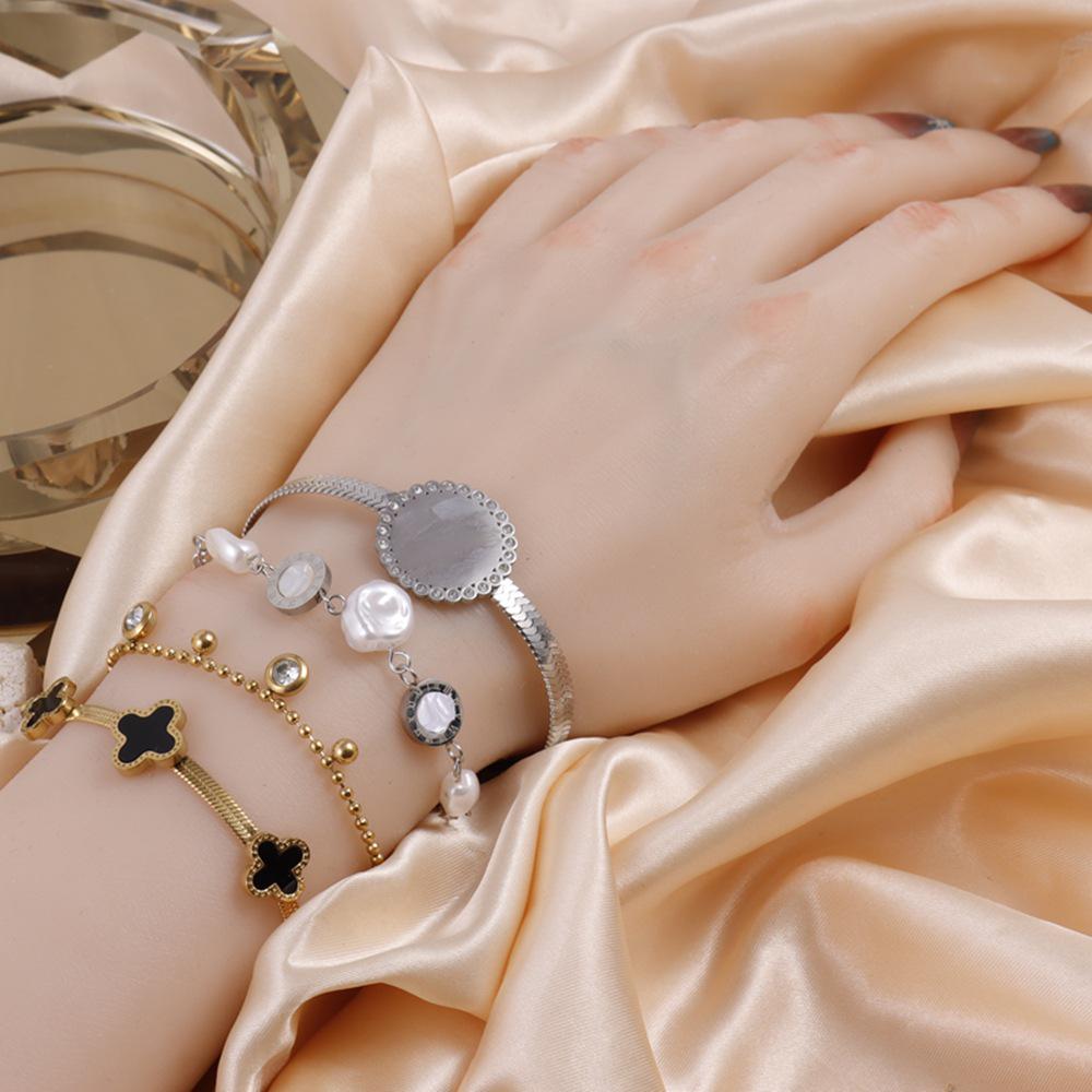 18K Gold Plated Double Layer Heart & Pearl Pendant Bracelet for Women