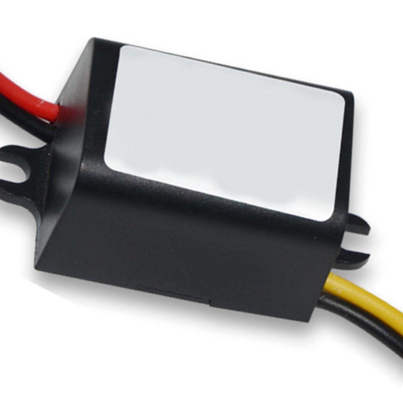 

Перетворювач DC в DC 12V в 6V Buck 3A Вихідний Ефективний Модуль для Бортового Обладнання