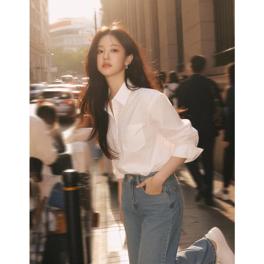 Women's High-End White Shirt: Stylish, Loose-Fit, Age-Reducing Spring/Autumn Top (2026 Collection)