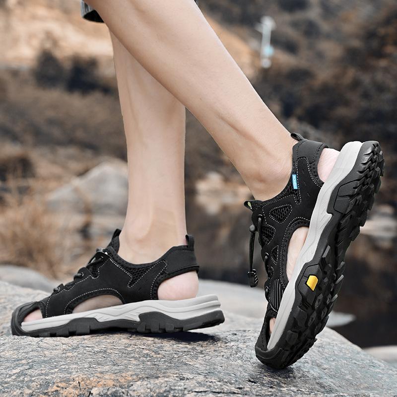 Summer New Genuine Leather Sandals plus Size Men's Closed Toe Casual Beach Shoes Soft Bottom and Wear Resistance Outdoor Climbing Boots