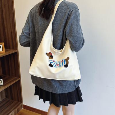Autumn Retro Large-capacity Women's Beautiful Niche Design Tote Bag 2025 New Fashion Shoulder Handbag