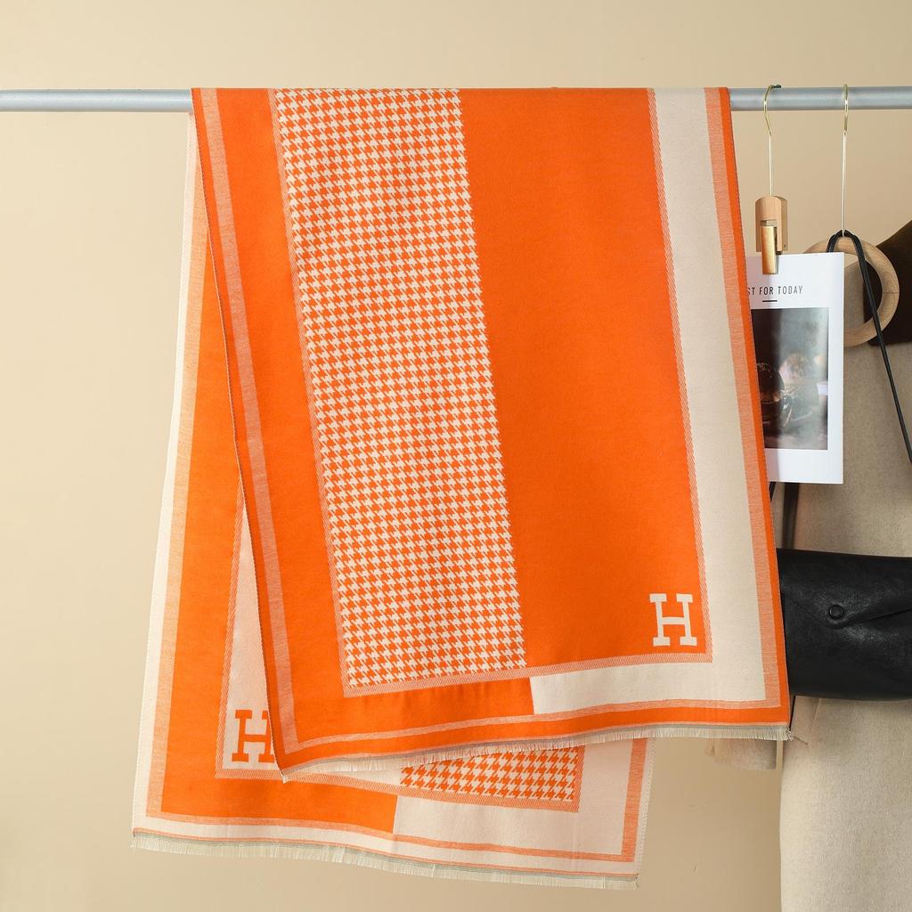 Double-Sided Women's Winter Ink Painting Snood: Imitation Cashmere Scarf for Air-Conditioned Rooms.