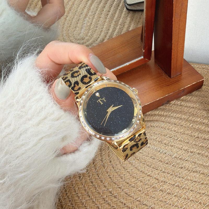 Barrel Type Watch Women'S Niche Design Simple Temperament Roman Scale Retro Women'S Watch