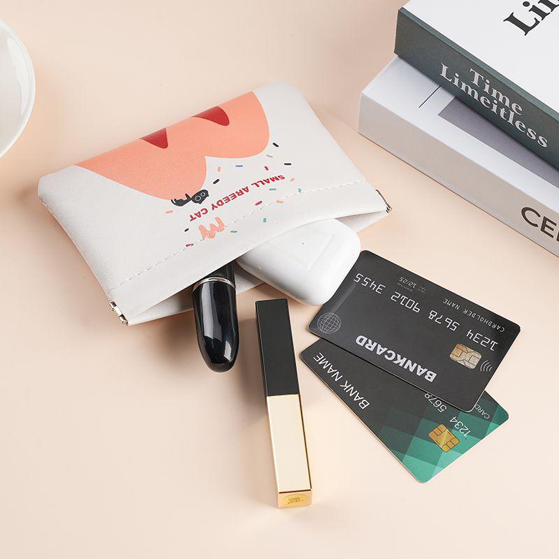 Mini-Kosmetik- und Essentials-Tasche im Cartoon-Stil - Tragbare Lippenstift-, Kopfhörer- und Kabeltasche für Damen mit Automatikverschluss