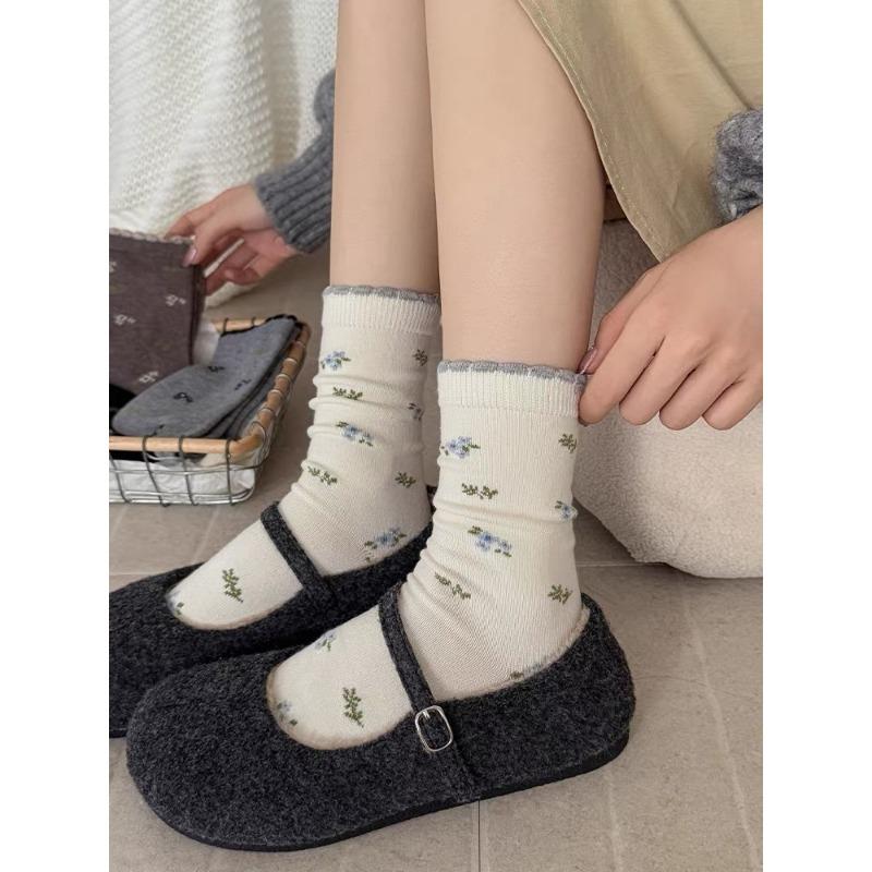 Ladies Autumn Lovely Small Flower Non Bone Anti Pilling In The Tube Pile Socks