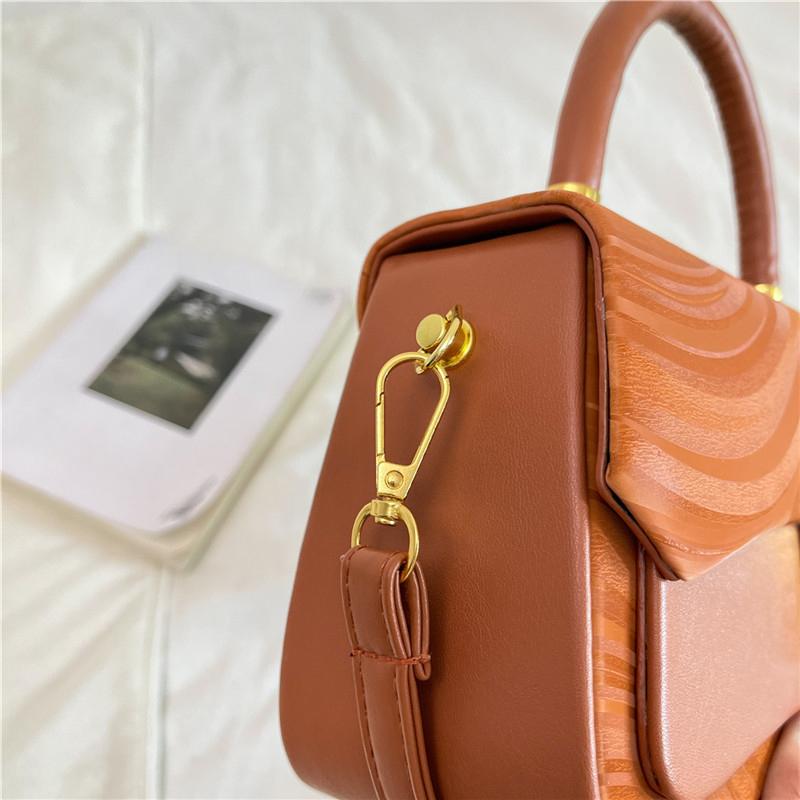 Fashion Women Shoulder Bag PU Leather Crossbody Bag Ladies Casual Daily Handbag with Adjustable Strap Lightweight Solid Color Commute Bag for Girls