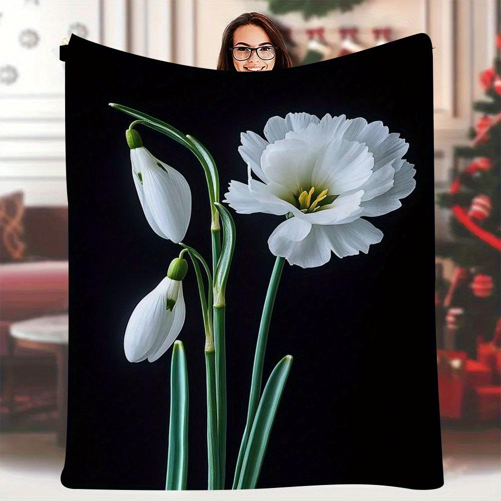 

1pc Vintage Floral Print Blanket 60x80 Inch - Black Background with White Snowdrops & Carnation Design, Thread Count 70x100cm28x39in