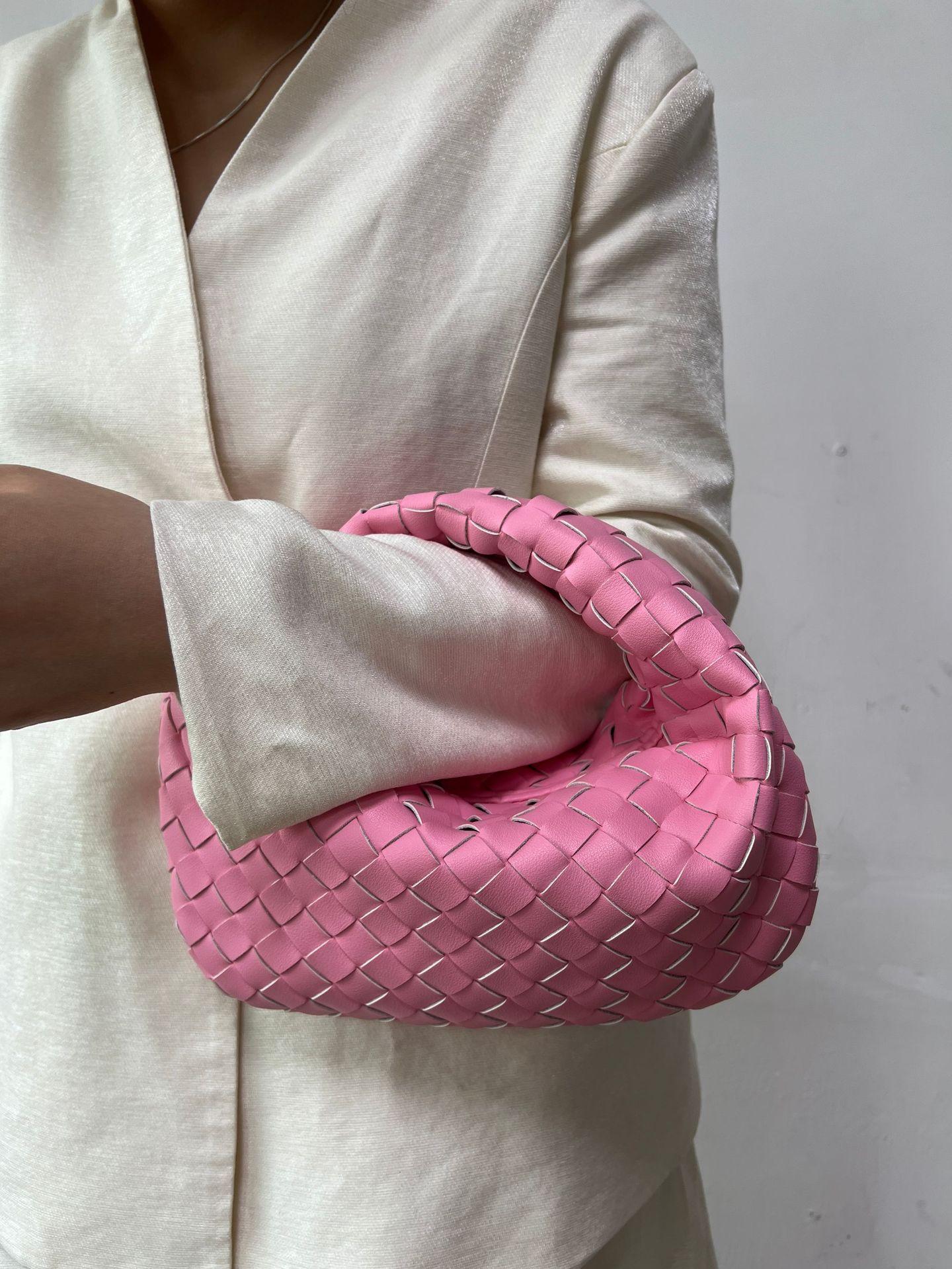 

Трендовая сумка-пельмень женская универсальная сумка через плечо темпераментная сумочка персонализированный круассан ручной работы 28*2*15 CM розовый