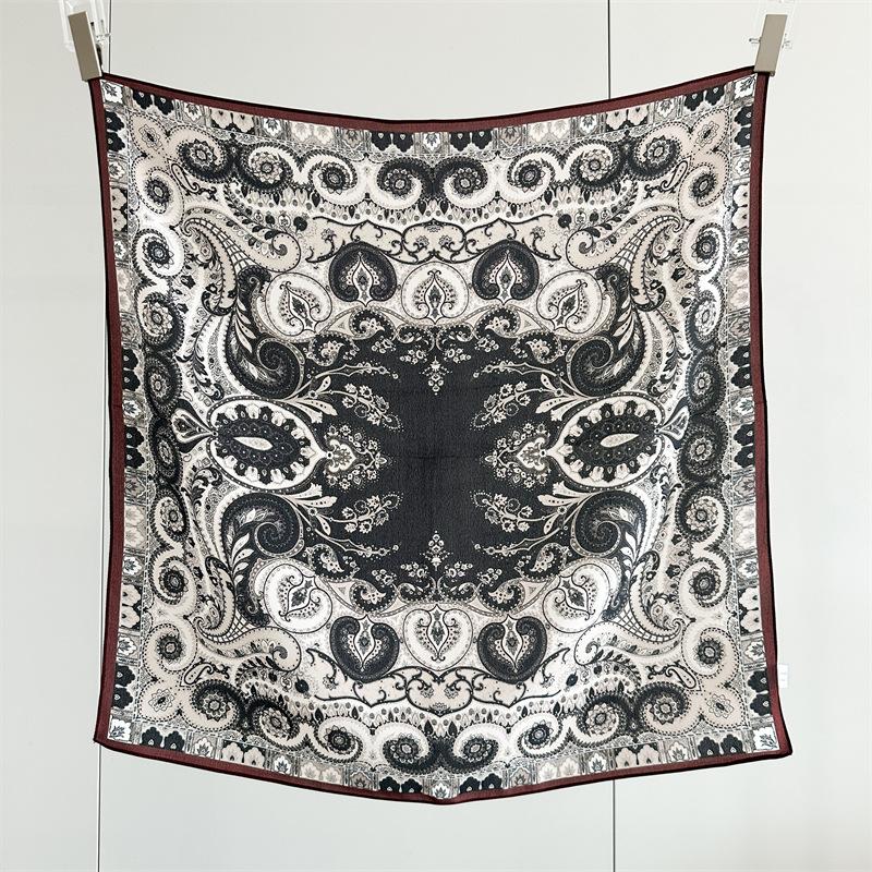 Old Qian Feng silk scarf, women's mulberry silk double crepe temperament printing versatile Chinese square scarf, outer scarf shawl