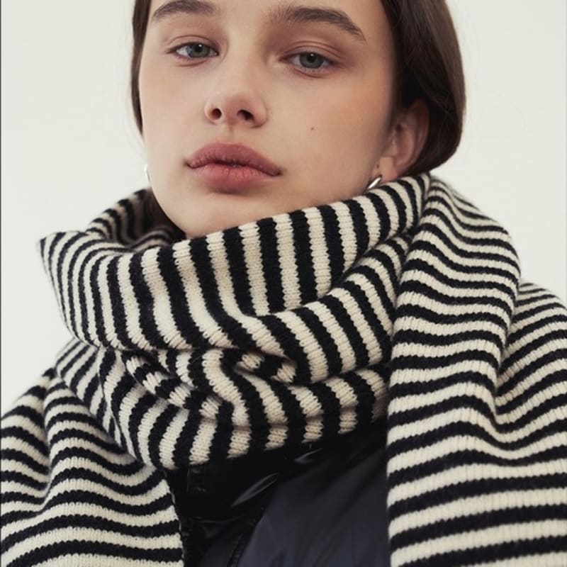 LOEIL Casual Striped Knit Muffler