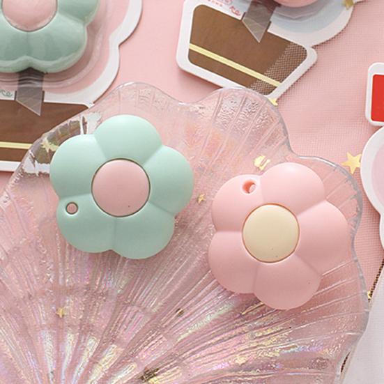 Cute Flower Mini Utility Knife Portable Retractable Blade for Opening Packages Scrapbooking Lightweight Compact Cutting Tool for Travel