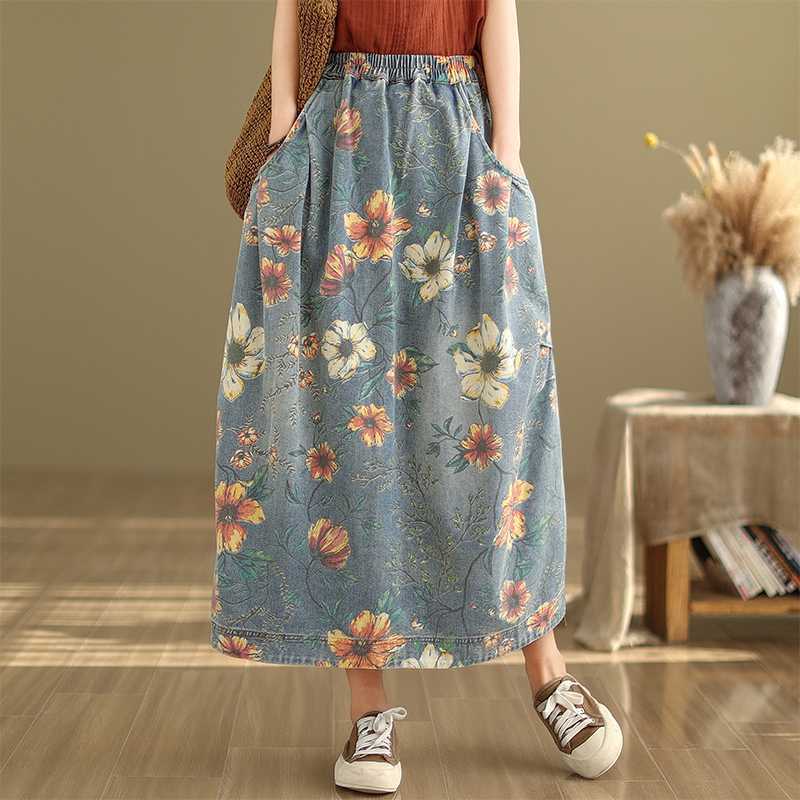 Women s Floral Print Denim A-Line Skirt Elastic Waist Midi Skirt with Pockets M