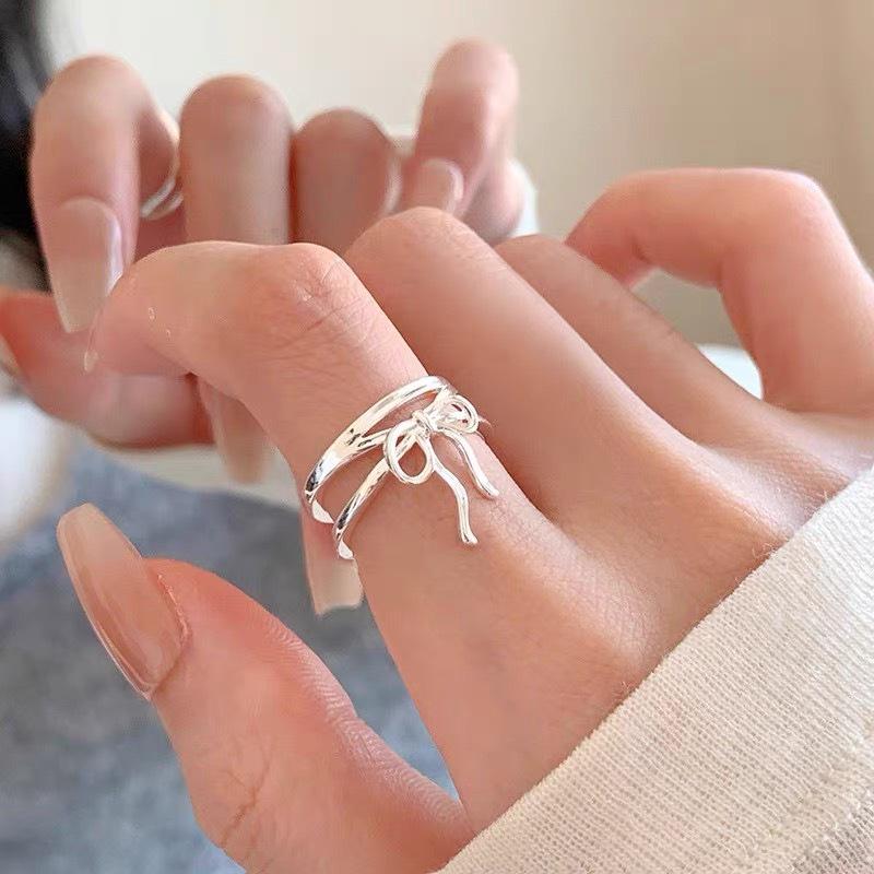 Sterling Silver Floral Ring for Women - High-End Open Joint Design for Autumn/Winter
