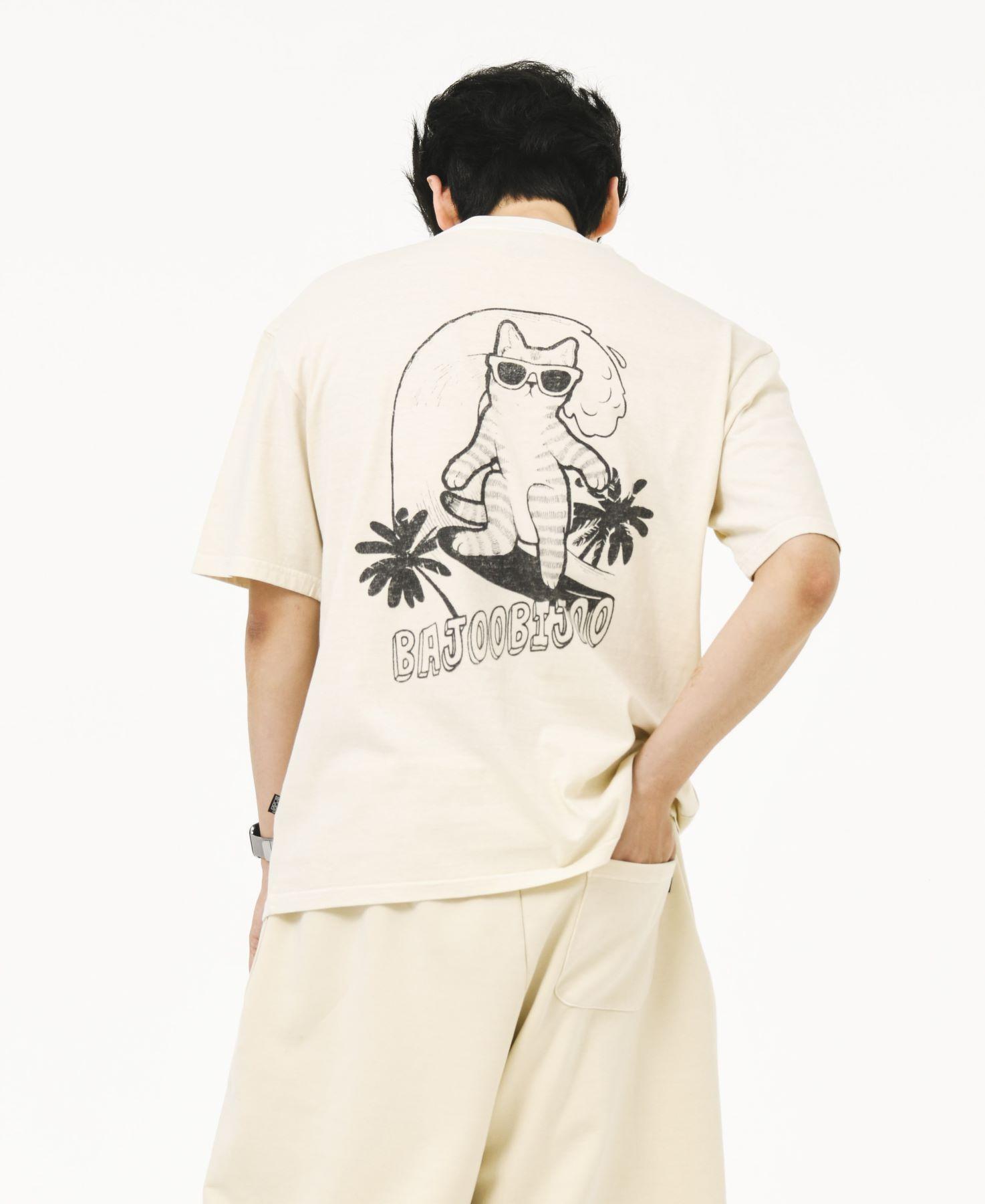Bajubiju Surfing Cat Pigment T-Shirt [Light Yellow] Xl