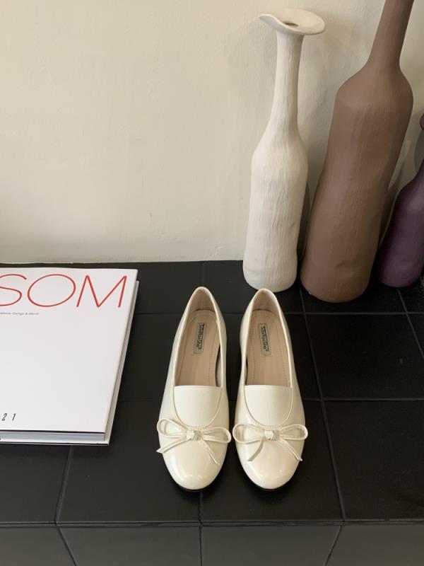 

Модные балетки женские 2025 с круглым носком, женская обувь с бантом, слипоны с мелким вырезом, балетные туфли для платья, ретро-бабушкины слипоны с бабочкой, Мэри Джейн 35