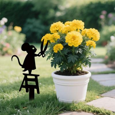 Metal Rat Garden Stake Black Mouse A Big Scissor Trimming with Weather Resistant Yard Sign