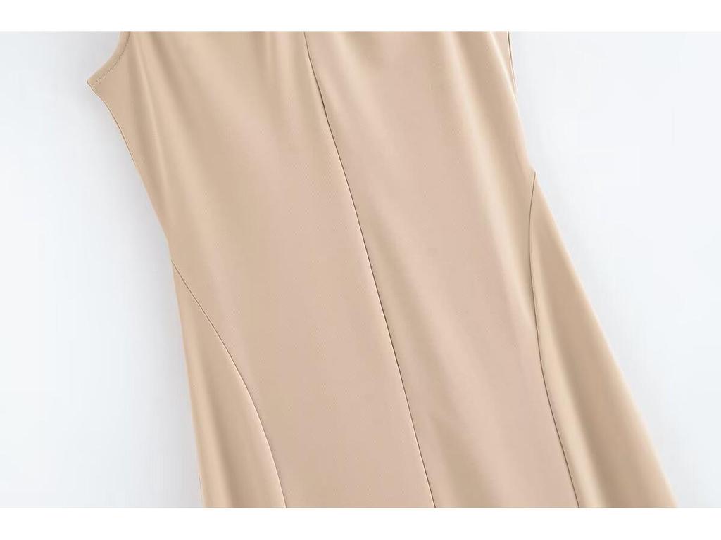 2025 Summer Fashion: Elegant Sleeveless Evening Dress with Chest Tie Design