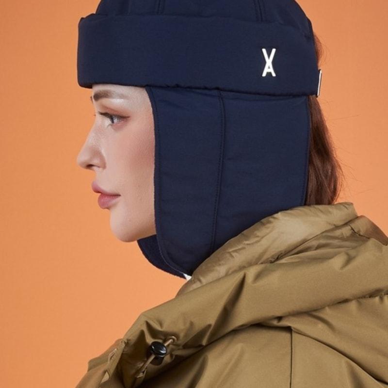 

VARZAR Тяжелая утепленная шапка-ушанка с логотипом и шипами темно-синяя FREE