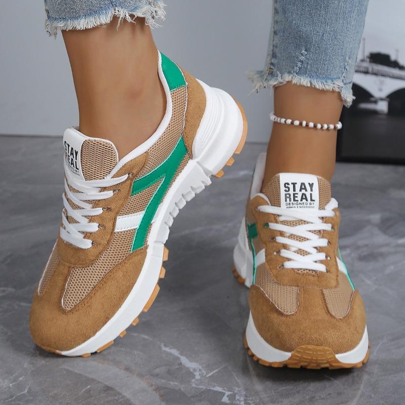 Women's Spring Thick-Soled Color-Blocked Gump-Style Casual Sports Shoes, Slim-Fit Footwear, Available In Large Sizes.
