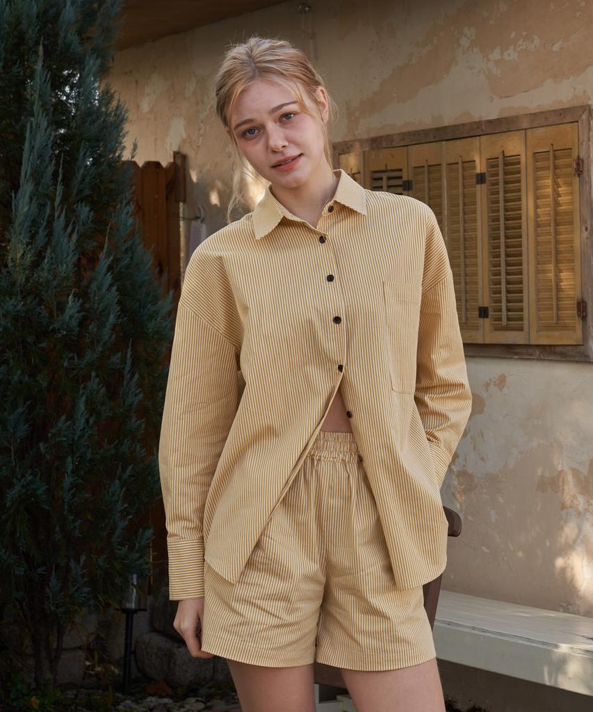 Ondeumismieo Sahara Basic Shorts - Mustard Yellow