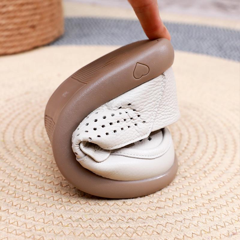 Spring Summer New Genuine Leather Women Flat Shoes Soft Sole Hollow Out Comfort Mother's Shoes Sandals Flat Non Slip Women Shoes