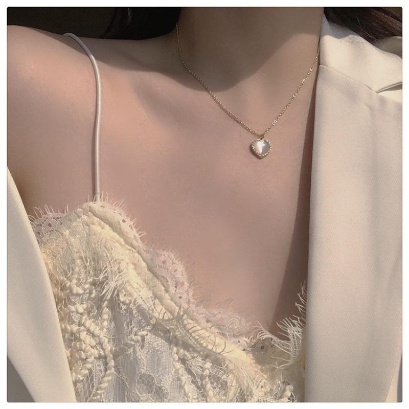 New Collarbone Chain Choker Style Fashion Temperament Opal Love Pendant Necklace Women