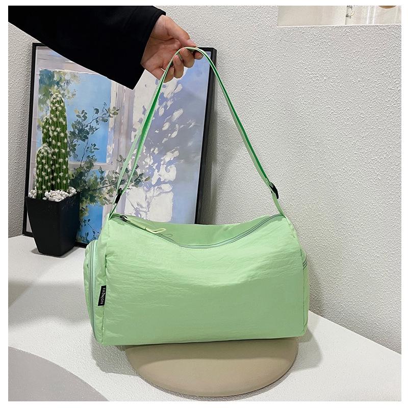 Women's Yoga and Sports Bag: Lightweight, Large Capacity, Wet/Dry Separation, Ideal for Travel and Swimming.