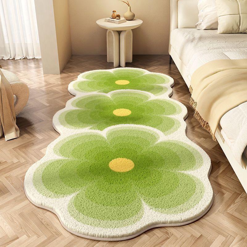 Thick, Wear-Resistant Faux Cashmere Floral Floor Mat - Ideal for Bedroom & Living Room