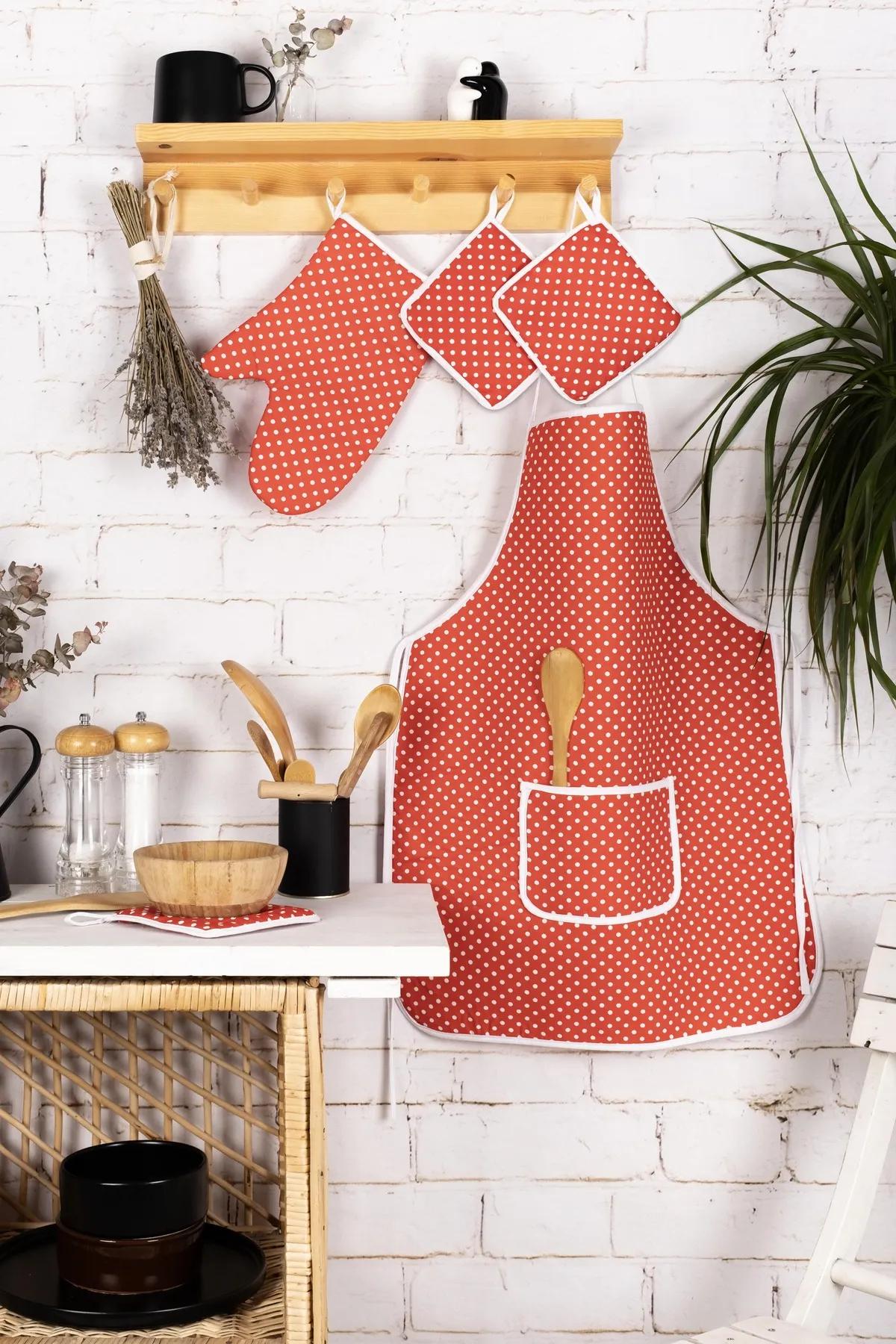 

Набор кухонных приданых из 4 шт. ; Кухонный фартук, прихватки для духовки и набор подставок для кастрюль