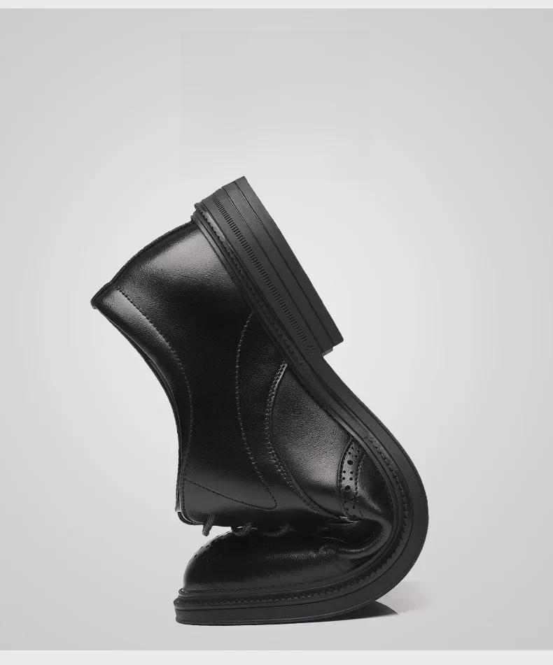 Men's Autumn Cowhide Brogue Leather Shoes: Formal, Business, and Casual British Style for Suits and Groom Attire.