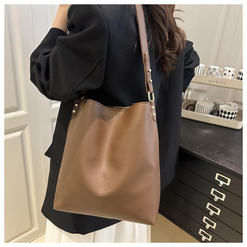 Large Capacity Retro Simple Korean Style Fashion Single Shoulder Crossbody Bucket Bag