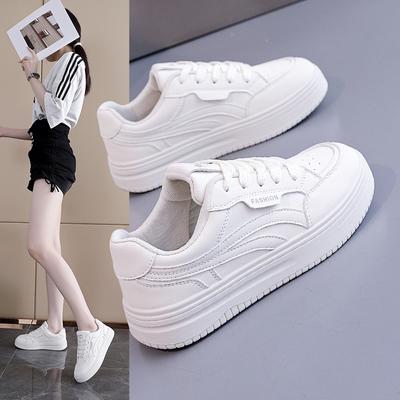 White Shoes 2026 Autumn New Versatile Casual Women's Flat Bottomed Small Leather Surface Board Shoes
