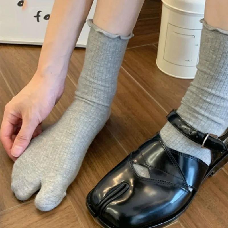 1/2 páru Unisex Ponožky Jednobarevné Dvouprsté Japonské S Volánkovým Lemem Bavlněné Ponožky S Dělenými Prsty Harajuku Ponožky na Podlahu Vysoce Pružné Ponožky