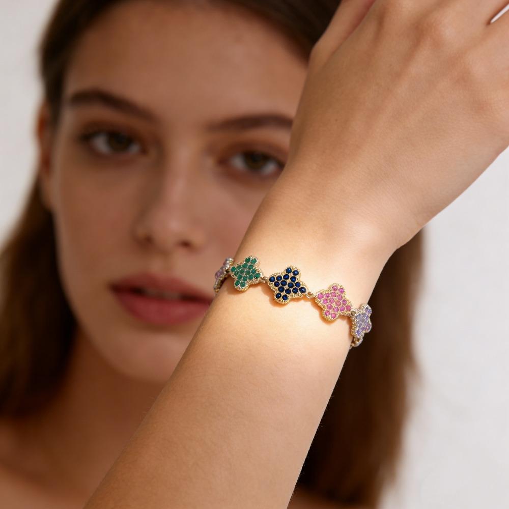 Exquisite Sweet and Stylish Four-leaf Clover Bracelet A High-end Dopamine-inducing Jewelry Bracelet