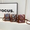Crossbody Mobile Phone Bag 2025 Autumn and Winter New Retro Small Square Bag Fashionable Contrasting Shoulder Bag