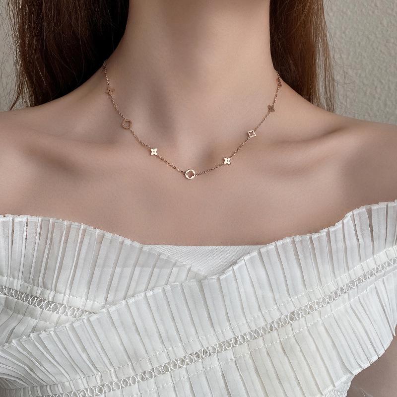 Hollow Four-Leaf Clover Necklace: Titanium Steel Clavicle Chain for Women - Elegant, Simple Design