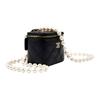 Chanel Diamond-Pattern Pearl Leather With Chain And Mirror Sheepskin Messenger Bag Regular Women'S Black