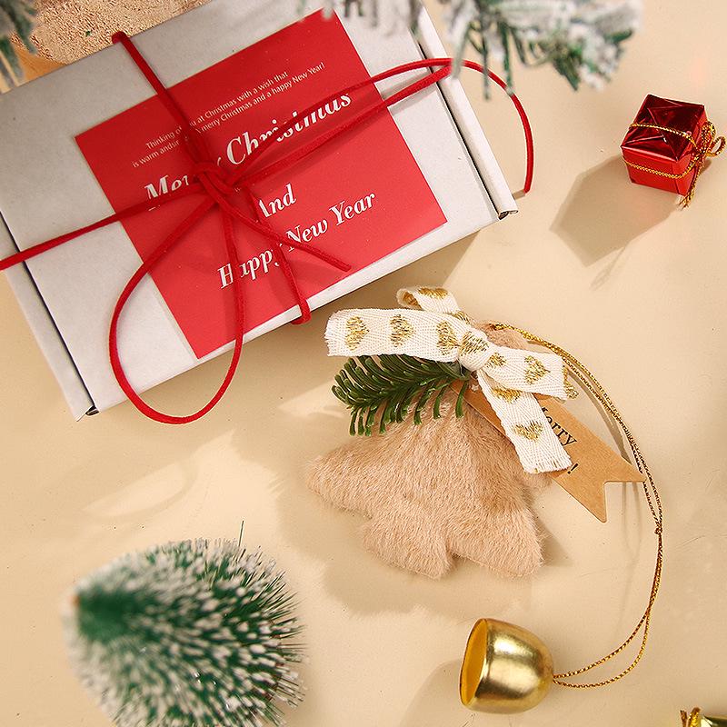 Červená vánoční ozdoba na stromek: Závěsný zvonek do zpětného zrcátka - Slavnostní dekorace do auta a dárek pro pár