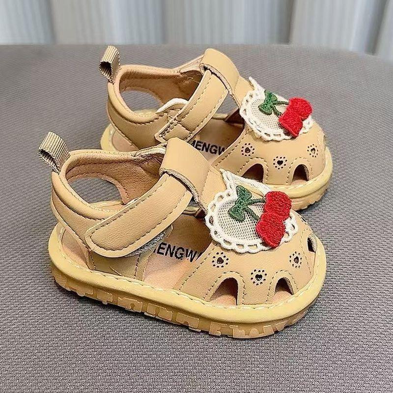 Summer New Infant Sandals Girls' Baby Shoes Squeaky Shoes Little Girl Princess Soft Sole Walking Shoes