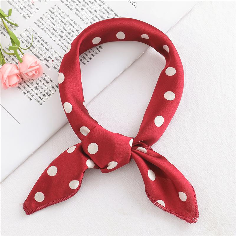 50 * 50cm Sciarpe di seta primaverili e autunnali Decorazione versatile Sciarpe quadrate professionali Protezione del collo Borsa legante