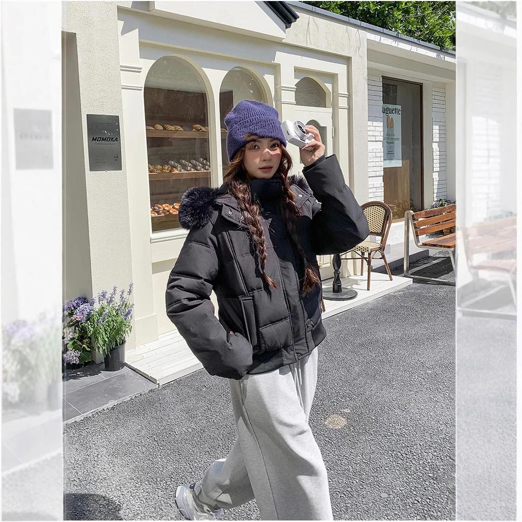 Women’s Short Big Fur Collar Hooded Windproof Thicken Warm Winter Jacket