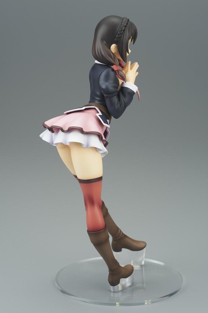 Požehnání této nádherné figurce KonoSuba v měřítku Yunyun, lakované z PVC, Božího světa!2 1/8
