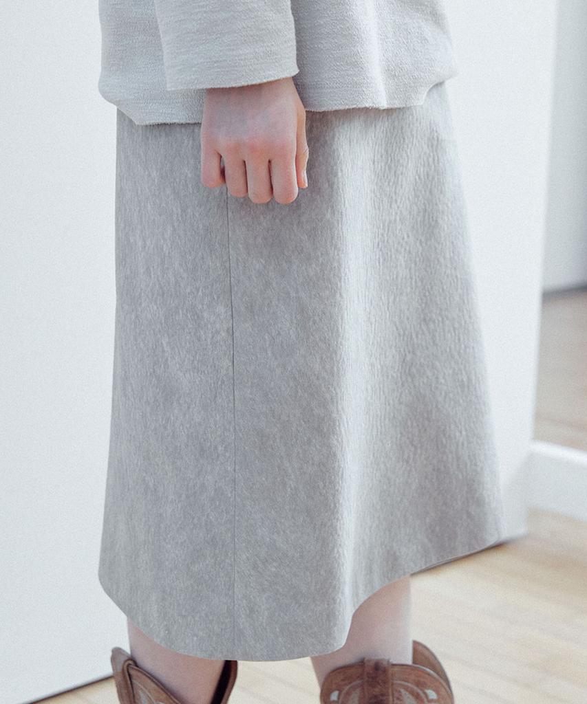 Yutosiseu Suede Midi Skirt(Beige)