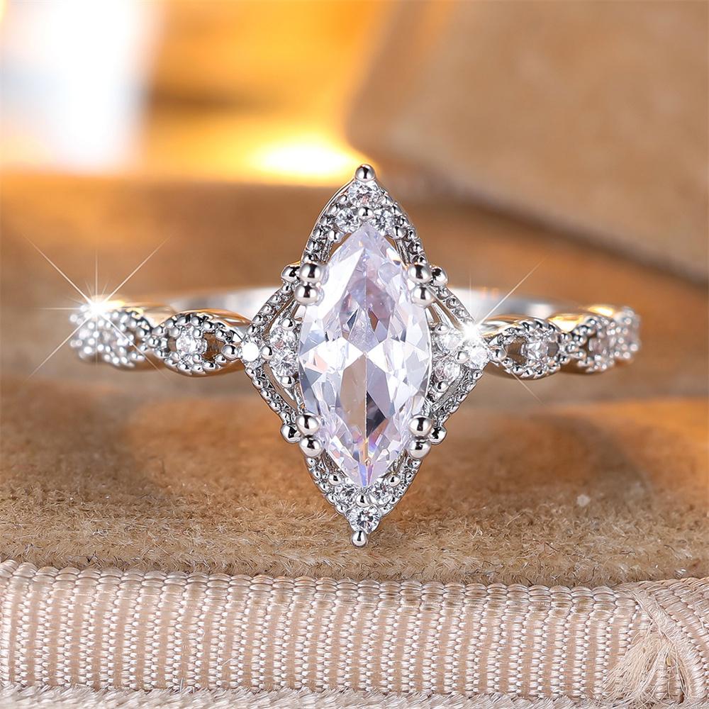 Luxury Crystal Marquise Stone Rings For Women Vintage Gold Silver Color Engagement Ring Bridal Wedding Jewelry Versatile Gifts